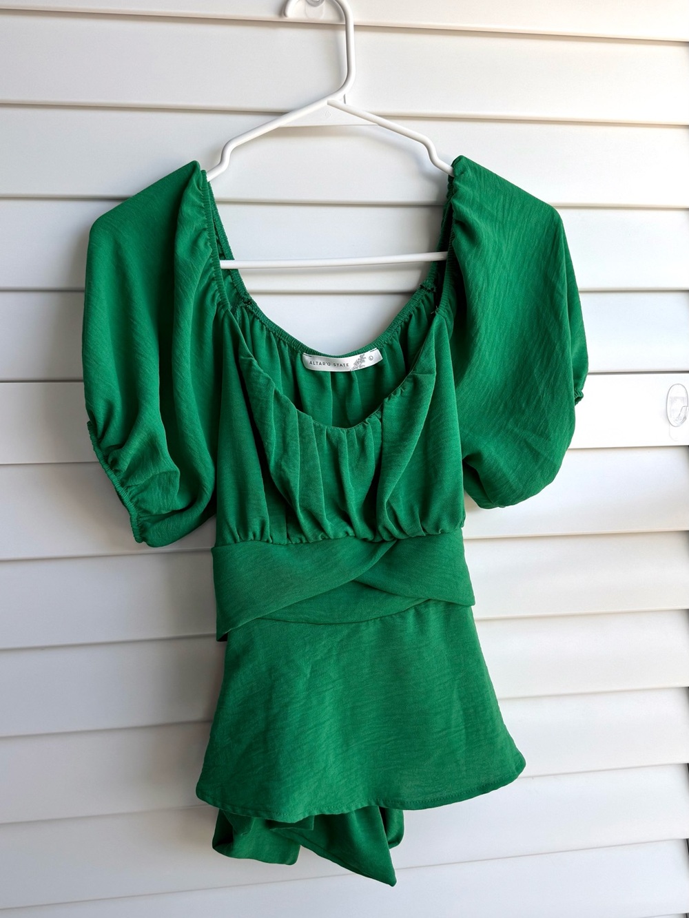Altar'd State Emerald Green Puff-Sleeve Peplum Blouse | Size Large